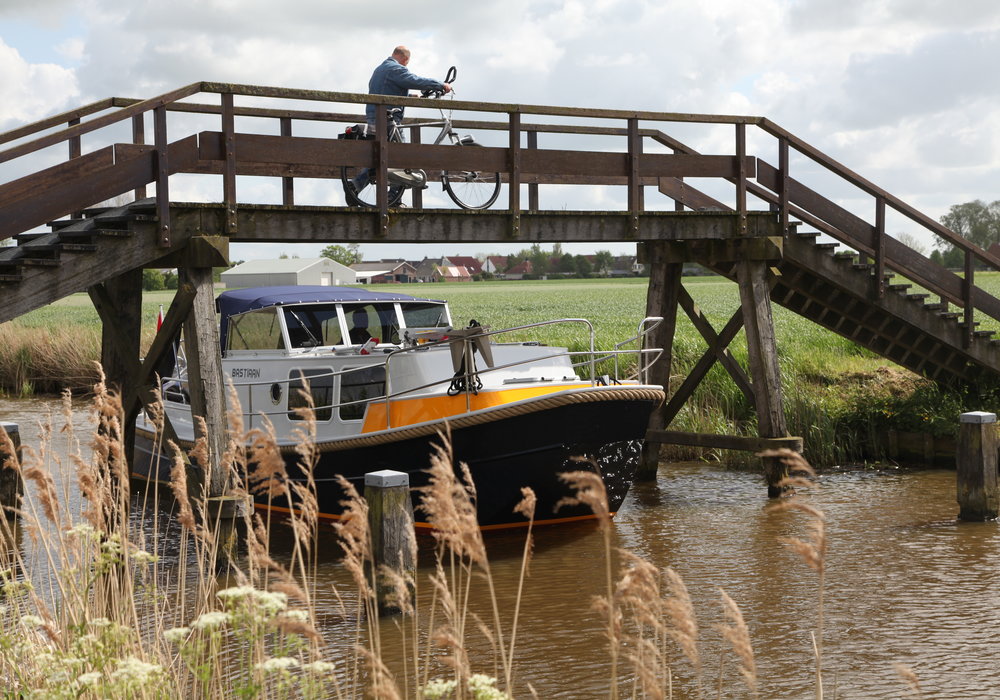 Brûzer 850 OK 'Bastiaan' huren