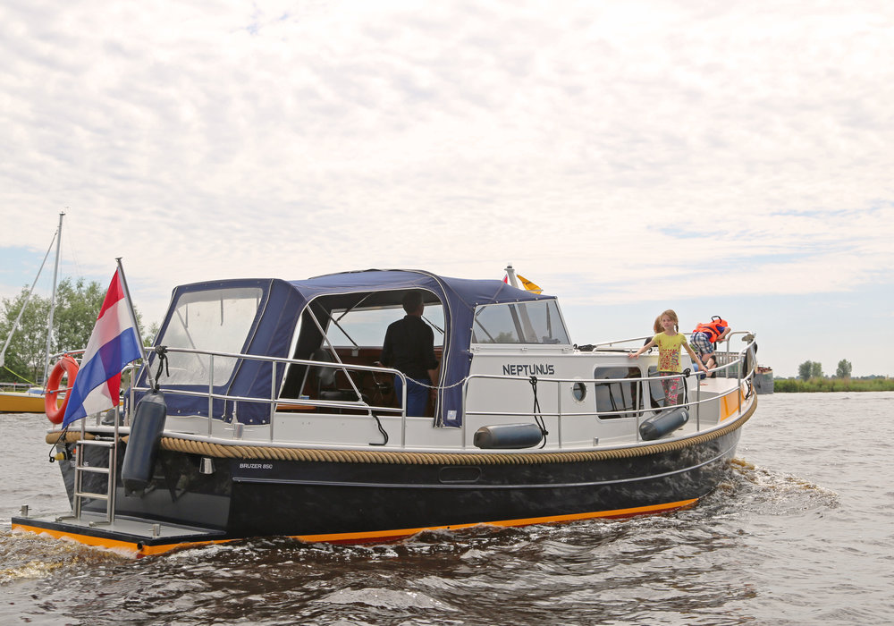 Brûzer 850 OK 'Neptunus' huren