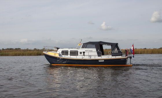 Brûzer 850 OK 'Neptunus' huren